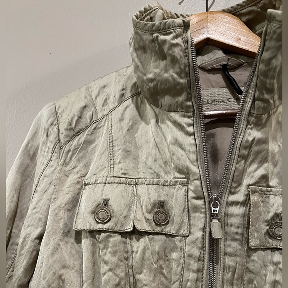 Quiet Luxury Luisa Cerano Utility Jacket with Stand Collar and Plenty of Pockets - Picture 6 of 9